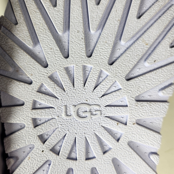 UGG Womens Discoquette Slipper 7 Purple Leather Shearling House Shoes Cozy Clogs - Picture 9 of 11